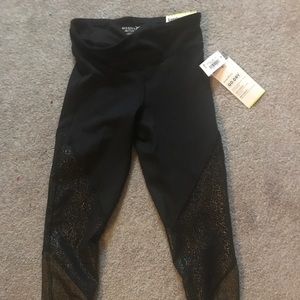 Old navy shimmer active leggings size 6/7 girls